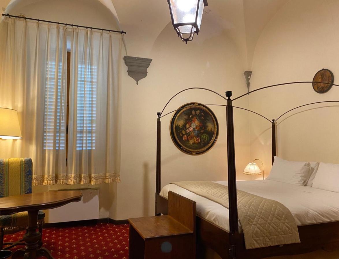 Quattro Gigli Hotel Montopoli in Val d'Arno Bagian luar foto